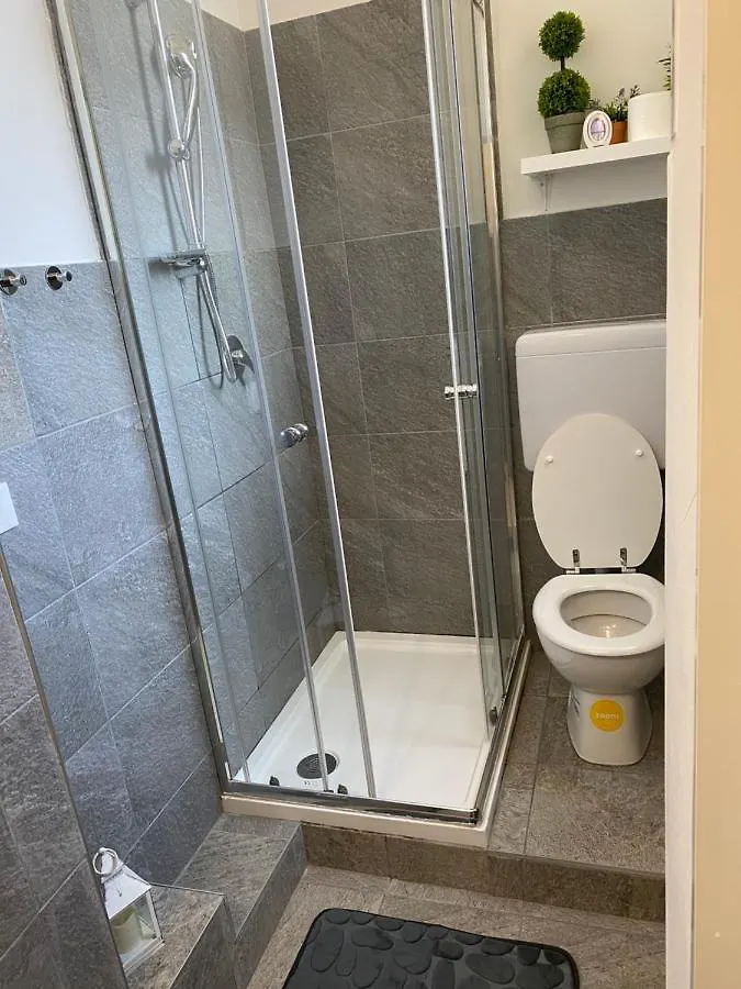 Affittacamere Home&Stazione Bolonia Pensjonat