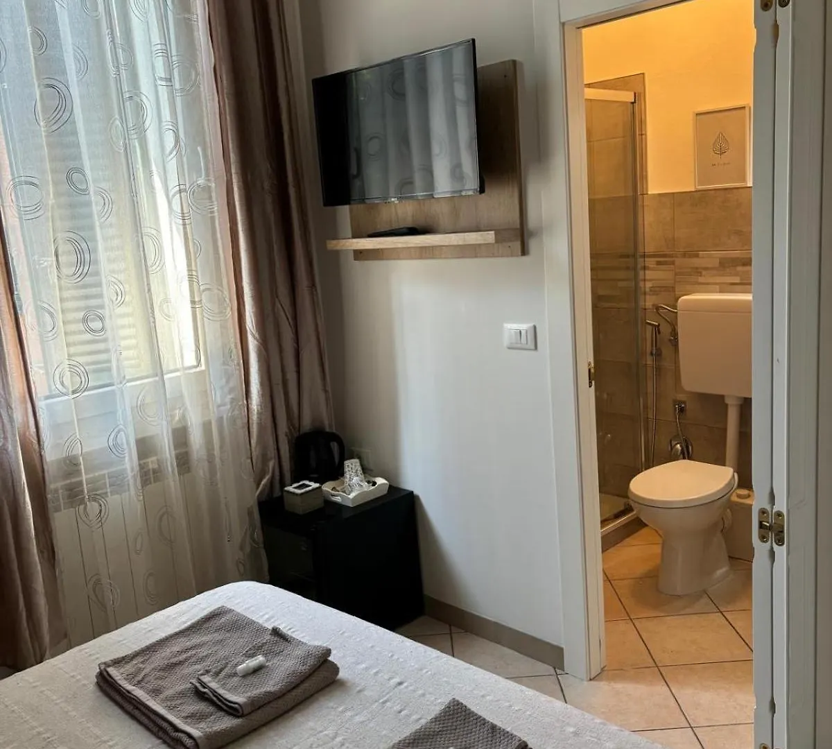 Affittacamere Home&Stazione Bologna Guest house