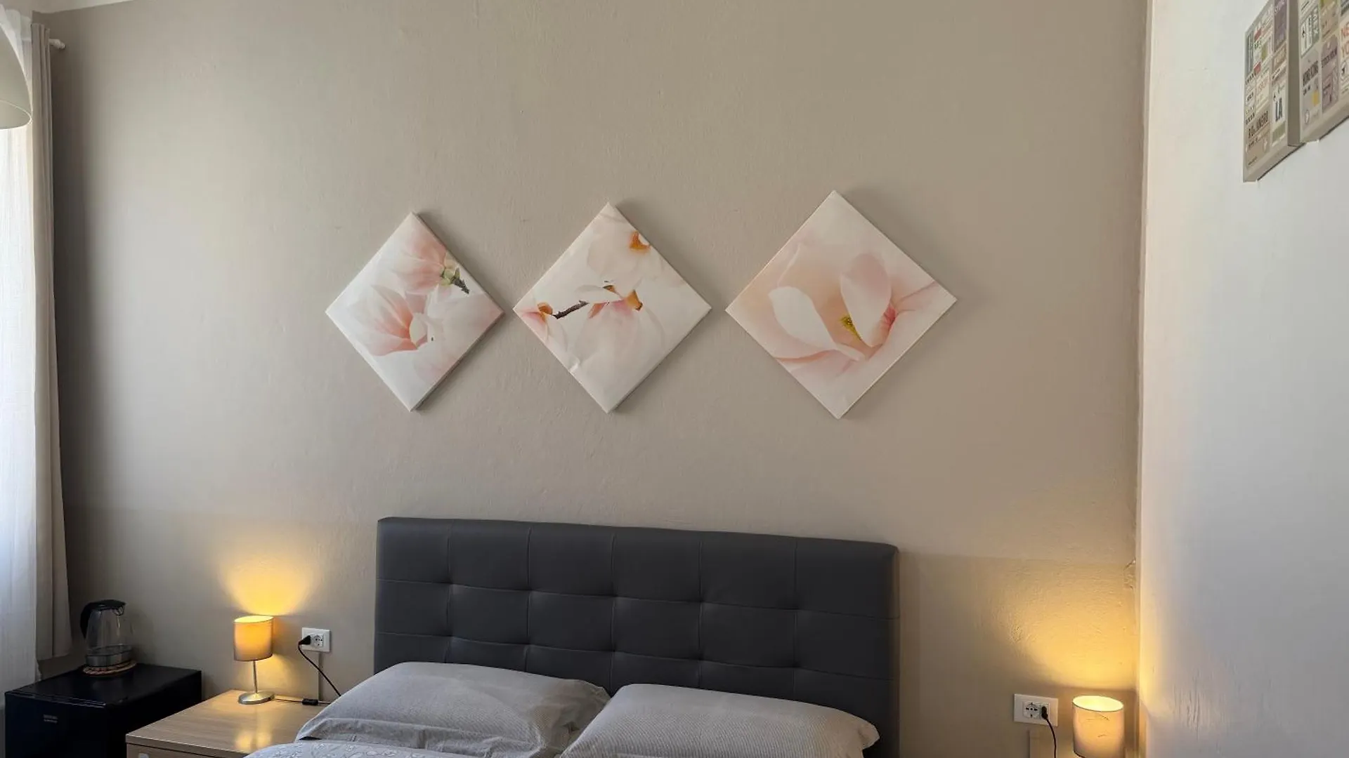Affittacamere Home&Stazione Bolonya